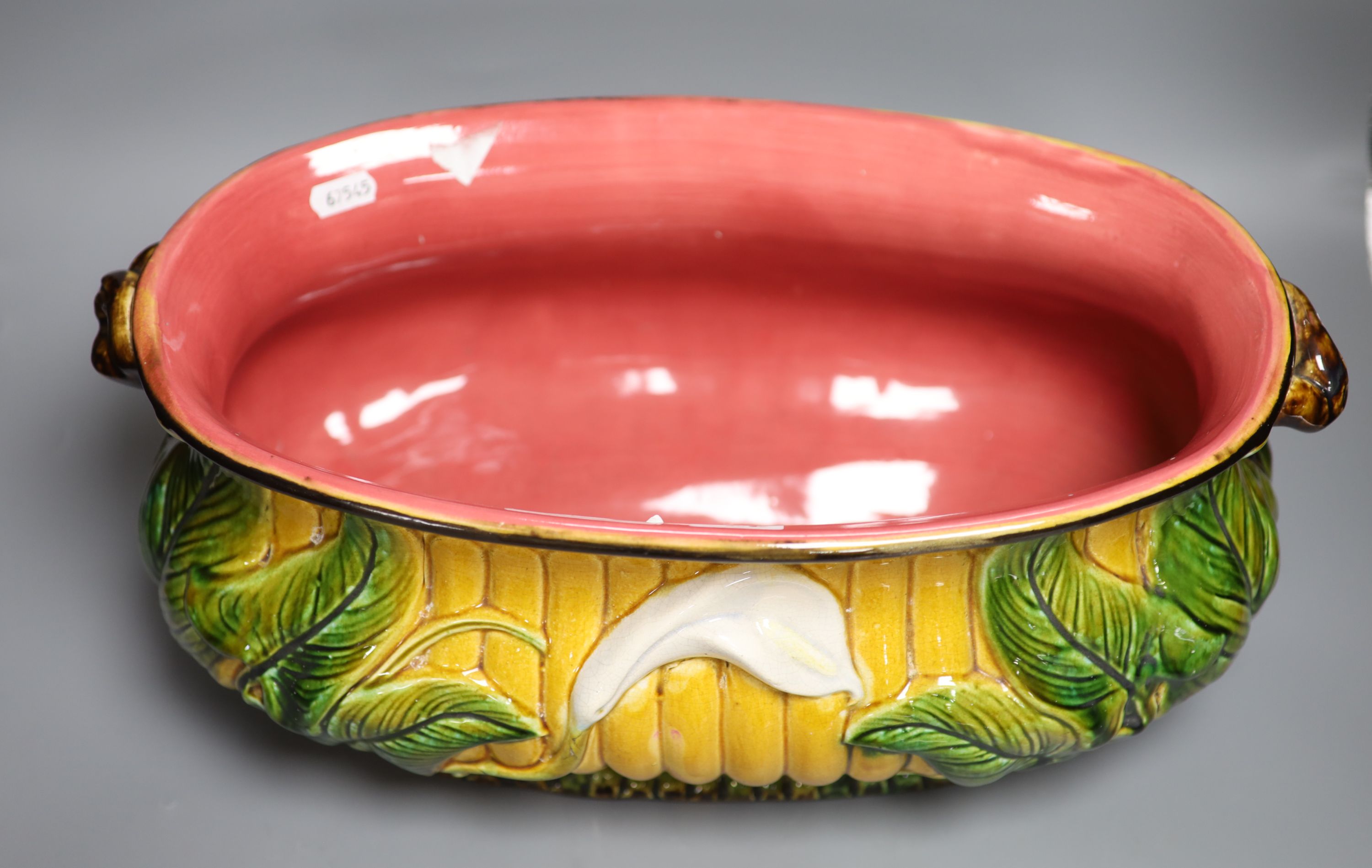 A Continental majolica planter, length 46cm